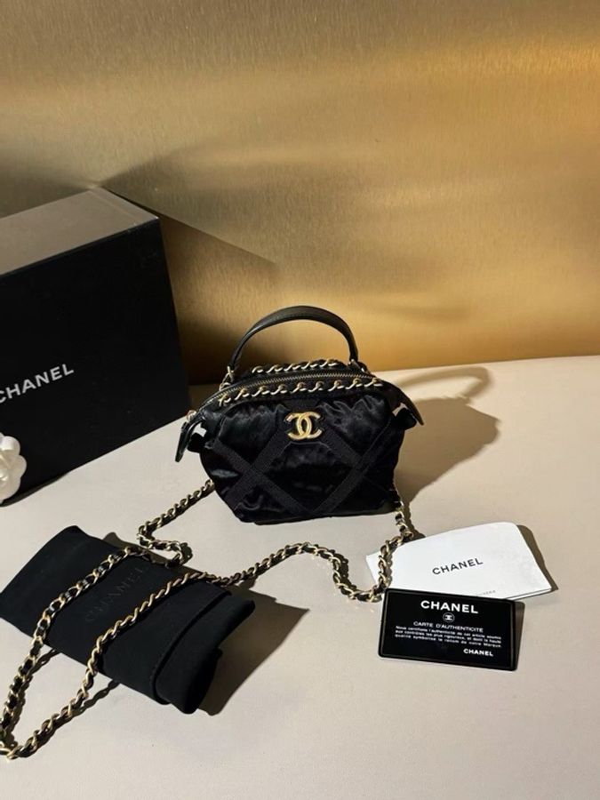 【威選精品】🖤 CHANEL 22P 黑金 餃子包|稀有迷你款-5