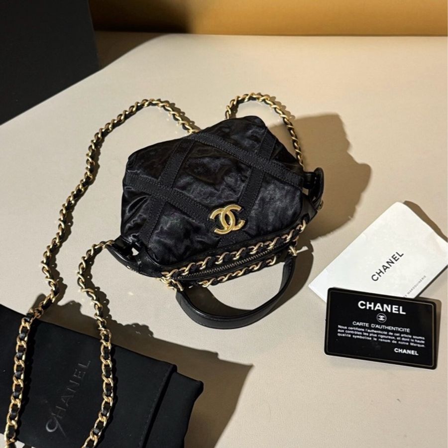 【威選精品】🖤 CHANEL 22P 黑金 餃子包|稀有迷你款-7