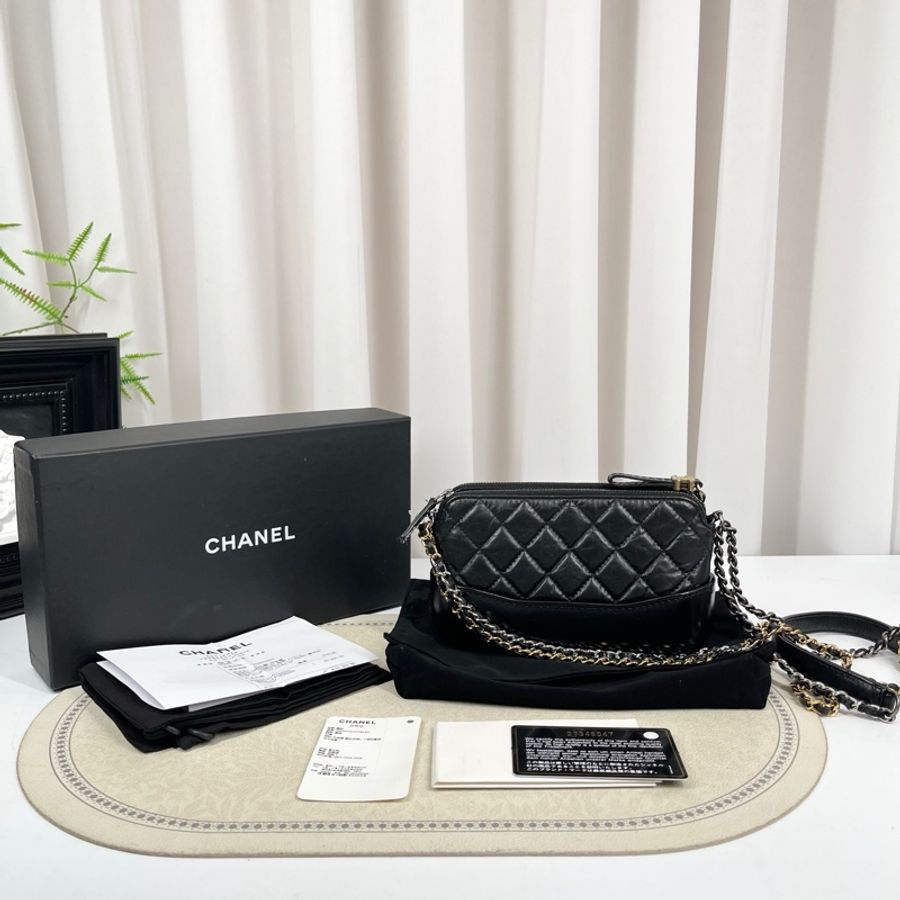 Chanel香奈兒 27開 黑色mini流浪手拿單肩斜挎包-1