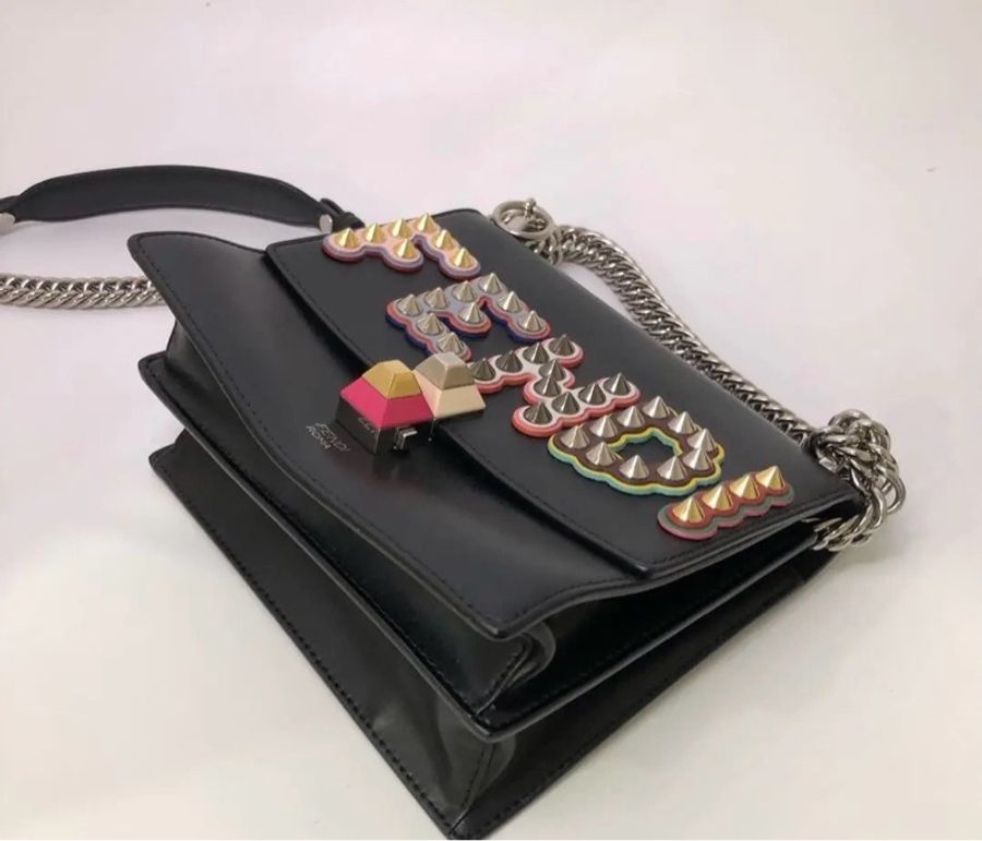 【威選精品】🖤 FENDI 黑色牛皮鉚釘 Logo 鏈條包-5