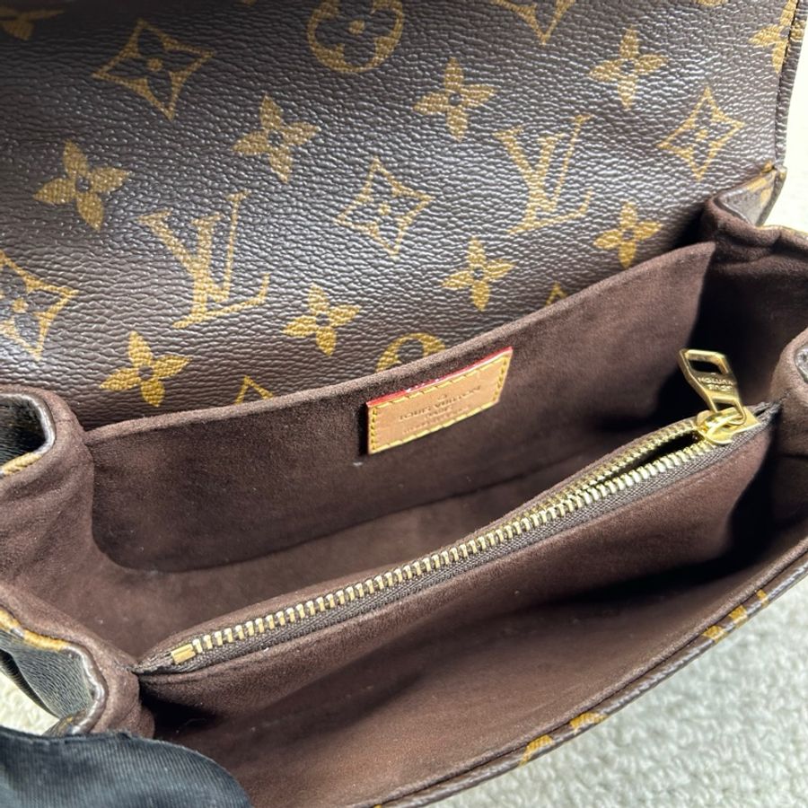 LV路易威登 Pochette Metis East west 老花小郵差包-6