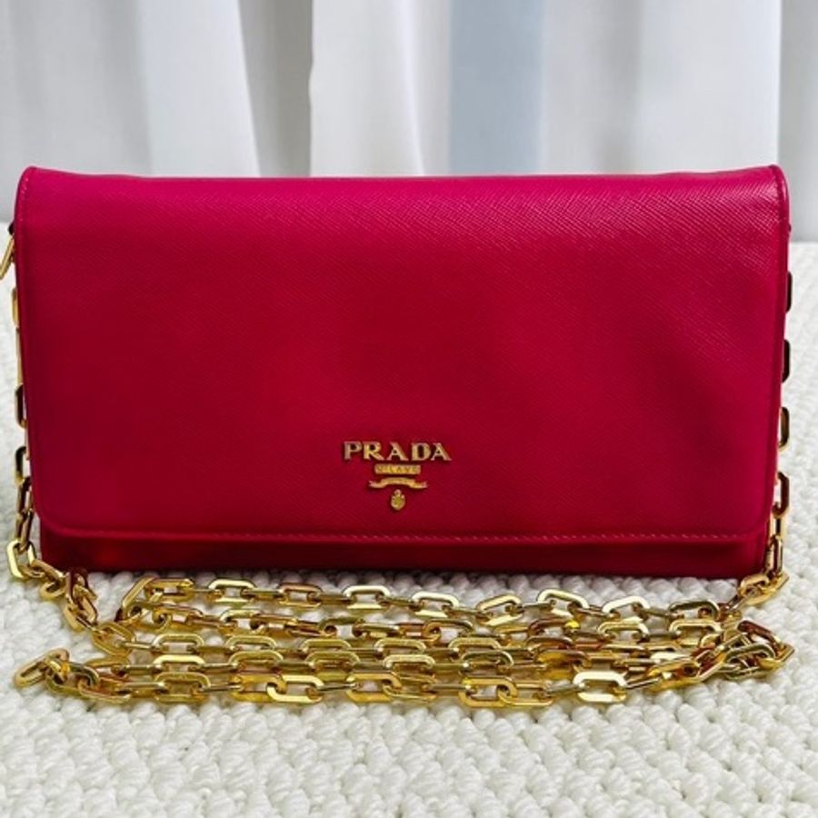 普拉達 Prada 全皮翻蓋錢包斜挎單肩包 配金色金屬鏈條-4