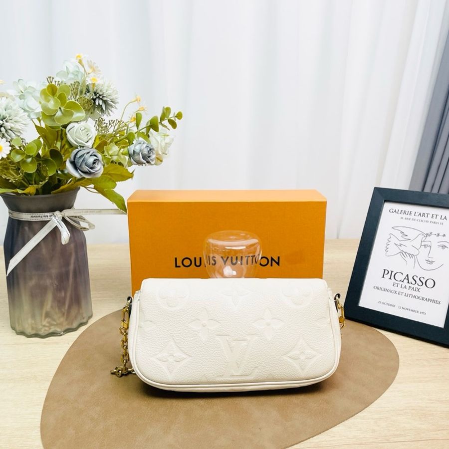 LV 路易威登 98新白色ivy 全皮壓紋雙鏈條肩帶單肩斜挎包-1
