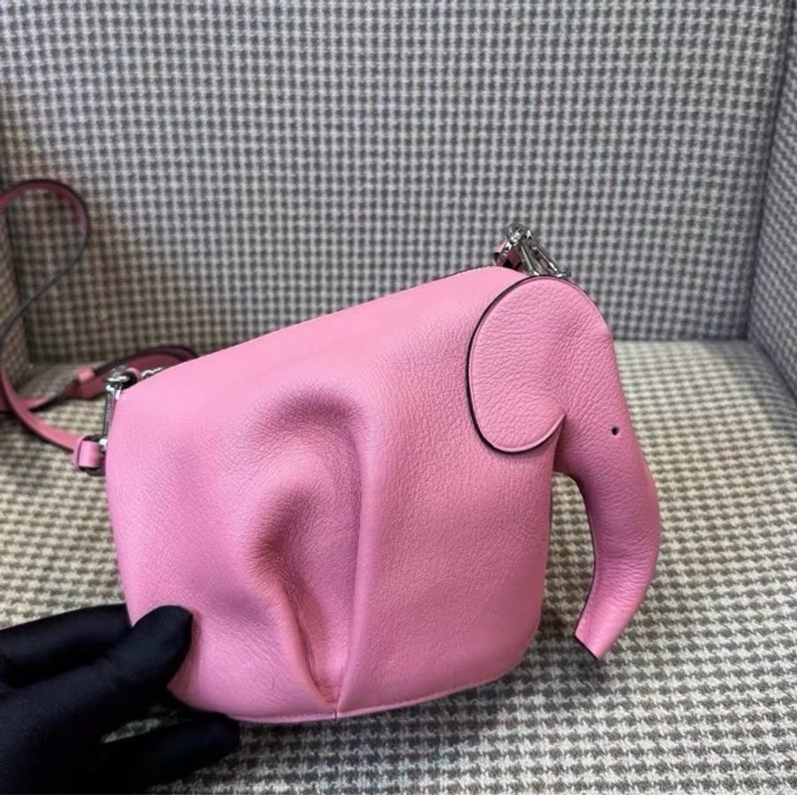 【威選精品】🐘 LOEWE Elephant Mini Bag|粉色小象包|療癒系人氣收藏款-10