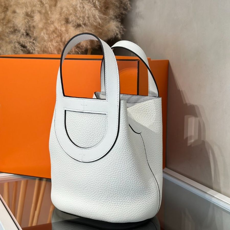 HERMES In The Loop 18 - New White 0U 新白銀 B-3