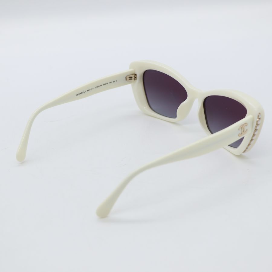 💅 🕶 Chanel 香奈兒 白色 珍珠邊框 貓眼 墨鏡-7