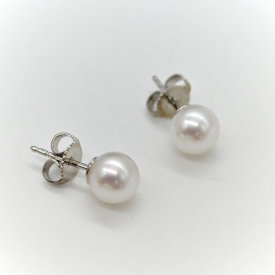 Tiffany & Co. 白色珍珠耳環 0.7cm 白金 Au 750-4