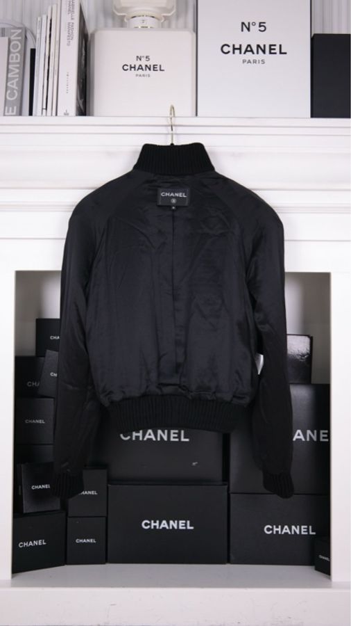 Chanel 22A高级手工坊秀款黑色黑色羊毛彩色钉珠两口-6