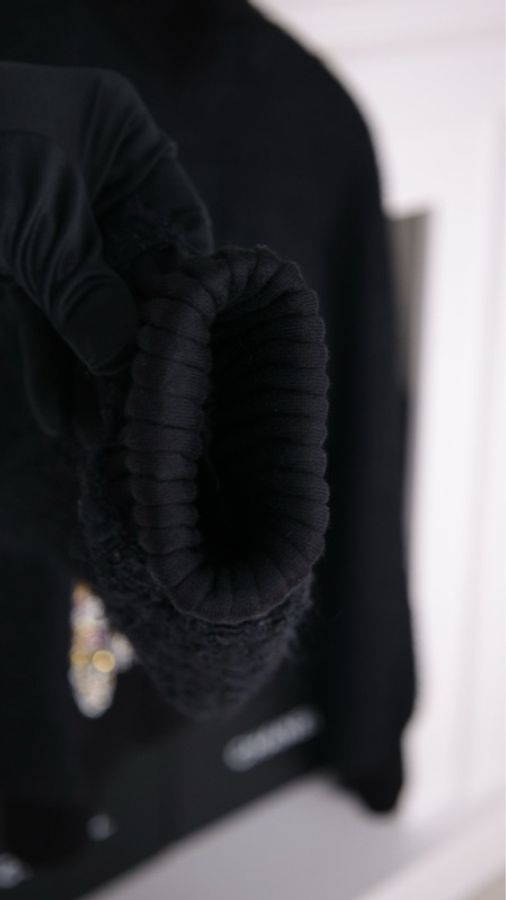 Chanel 22A高级手工坊秀款黑色黑色羊毛彩色钉珠两口-30