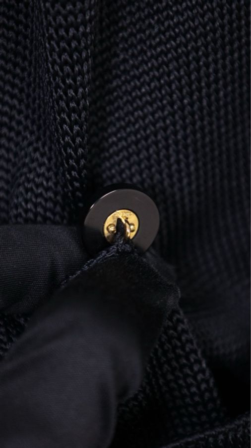 Chanel 95年黑金针织两口袋开衫外套-49