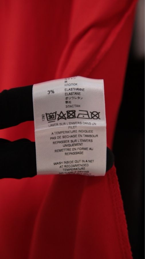 Givenchy 爆炸头圣母系列红色短袖上衣-18