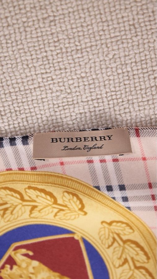 Burberry彩色棋盘格金钥匙真丝丝巾-15