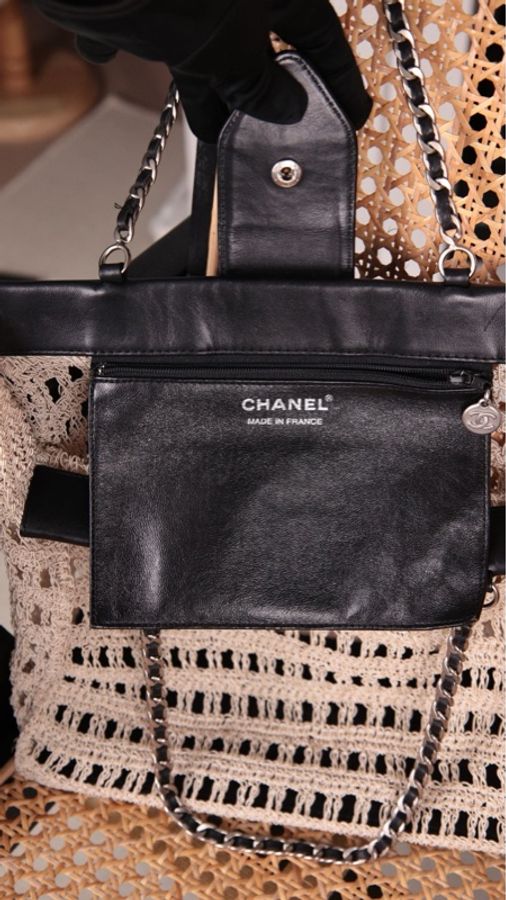 Chanel 5开米色拼皮镂空网兜链条包-6
