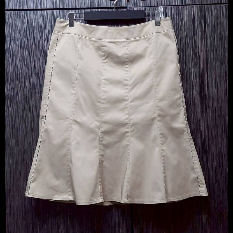BURBERRY 博柏利 LONDON 女卡其內裏及膝魚尾裙46號-0
