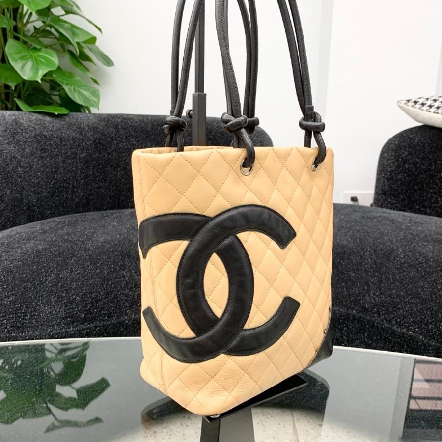 香奈兒/Chanel 康鵬奶茶色拼黑色牛皮小號菜籃子托特手提肩背包-2