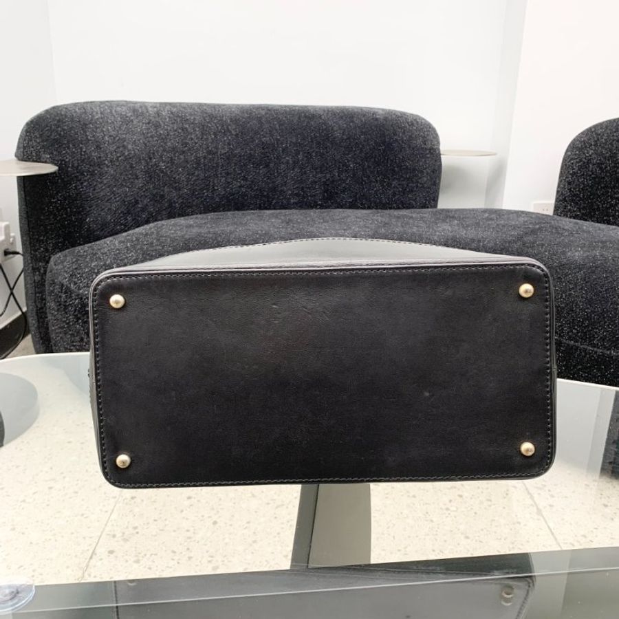 香奈兒/Chanel 黑色銀扣牛皮拼皮LOGO掛墜 流浪托特包-4