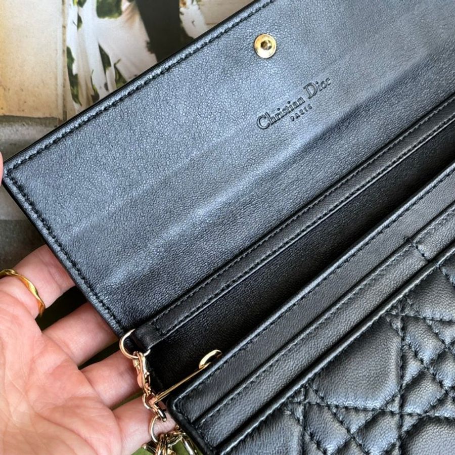 ::Christian Dior:: Dior Lady Dior 黑色騰格紋小羊皮釦式長夾-10