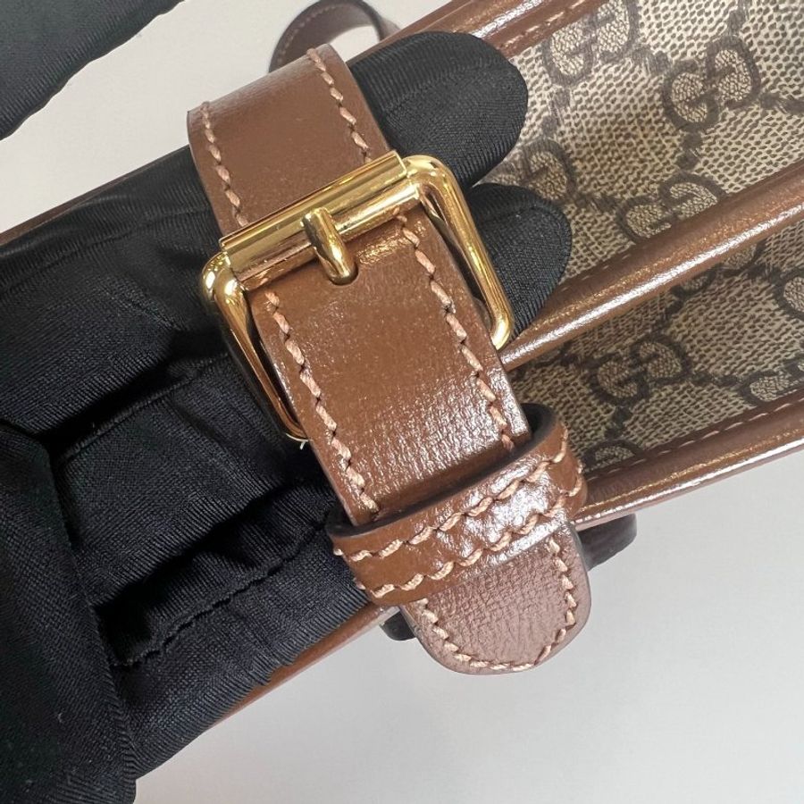 GUCCI 671620 老花掀蓋郵差包-9