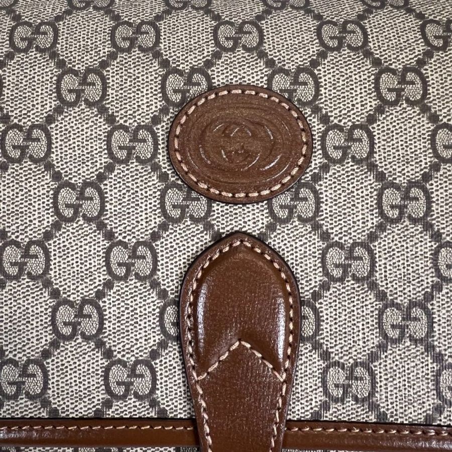 GUCCI 671620 老花掀蓋郵差包-13