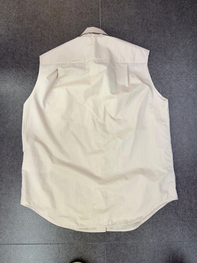 這是一件 Acne Studios 的無袖襯衫-3