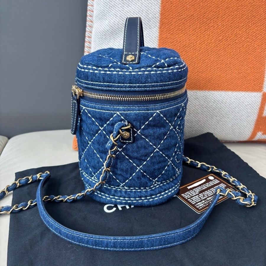 香奈兒Chanel 藍色牛仔水桶化妝包手提包斜背包,-2
