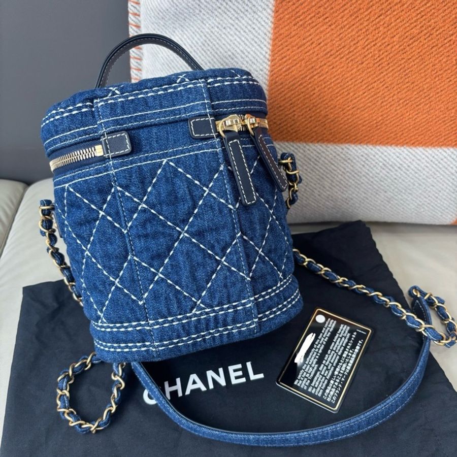 香奈兒Chanel 藍色牛仔水桶化妝包手提包斜背包,-3