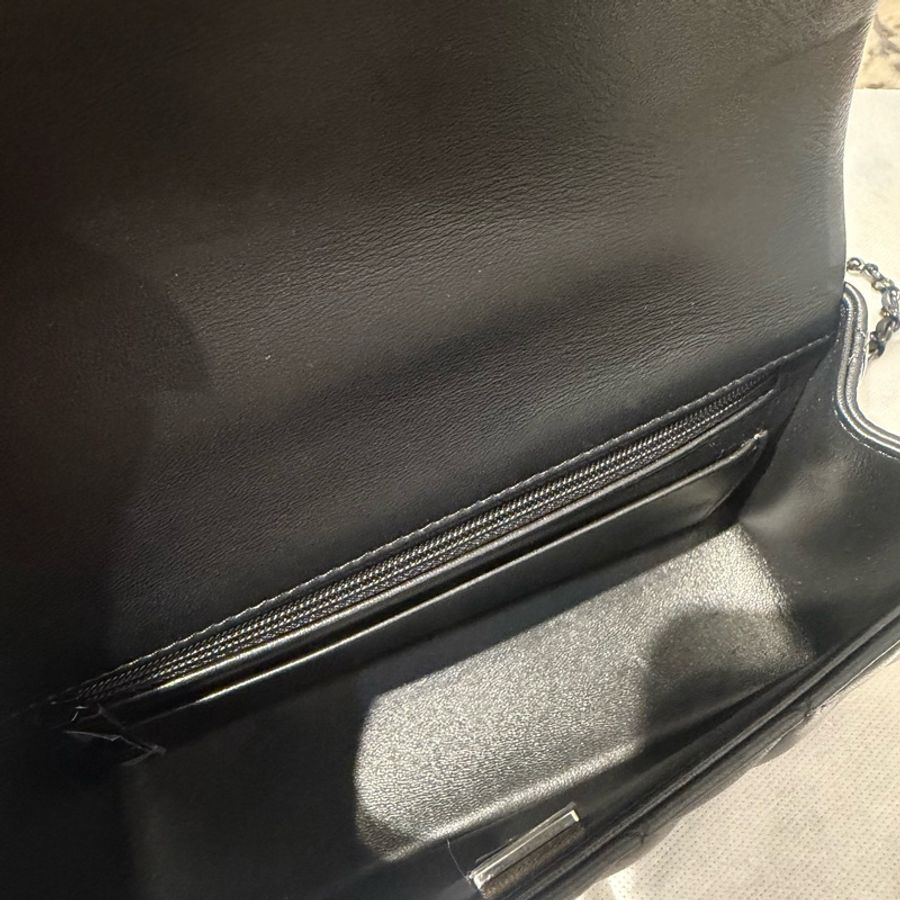 Chanel黑羊皮黑釦coco handle 20cm-9