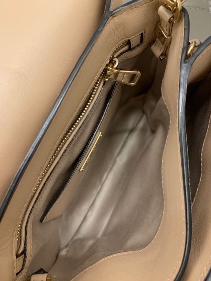 miumiu 米色 駝色 斜挎包-9