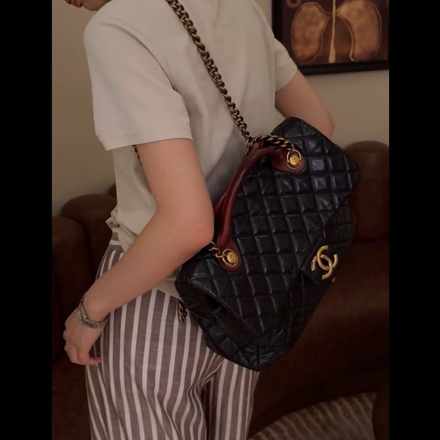 Chanel香奈兒紅色手柄孟買系列口蓋包-8