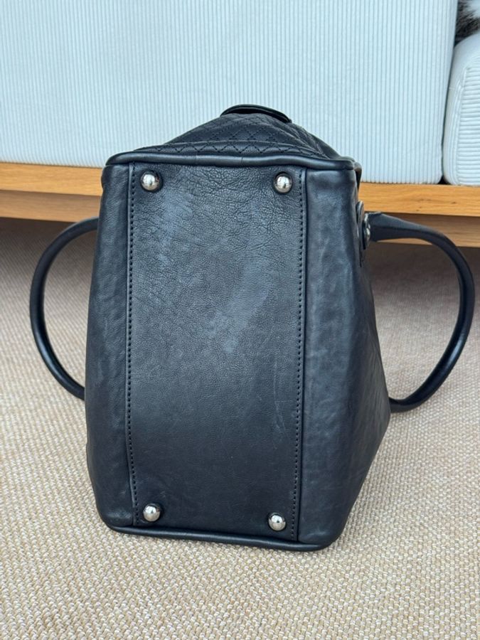 Chanel 31 Rue Cambon Bowling bag-14