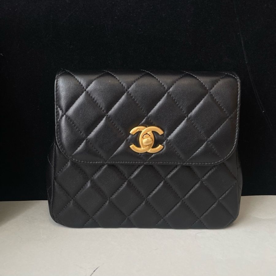 Chanel/香奈兒 25A黑金羊皮小方塊豆腐包 芯片款-1