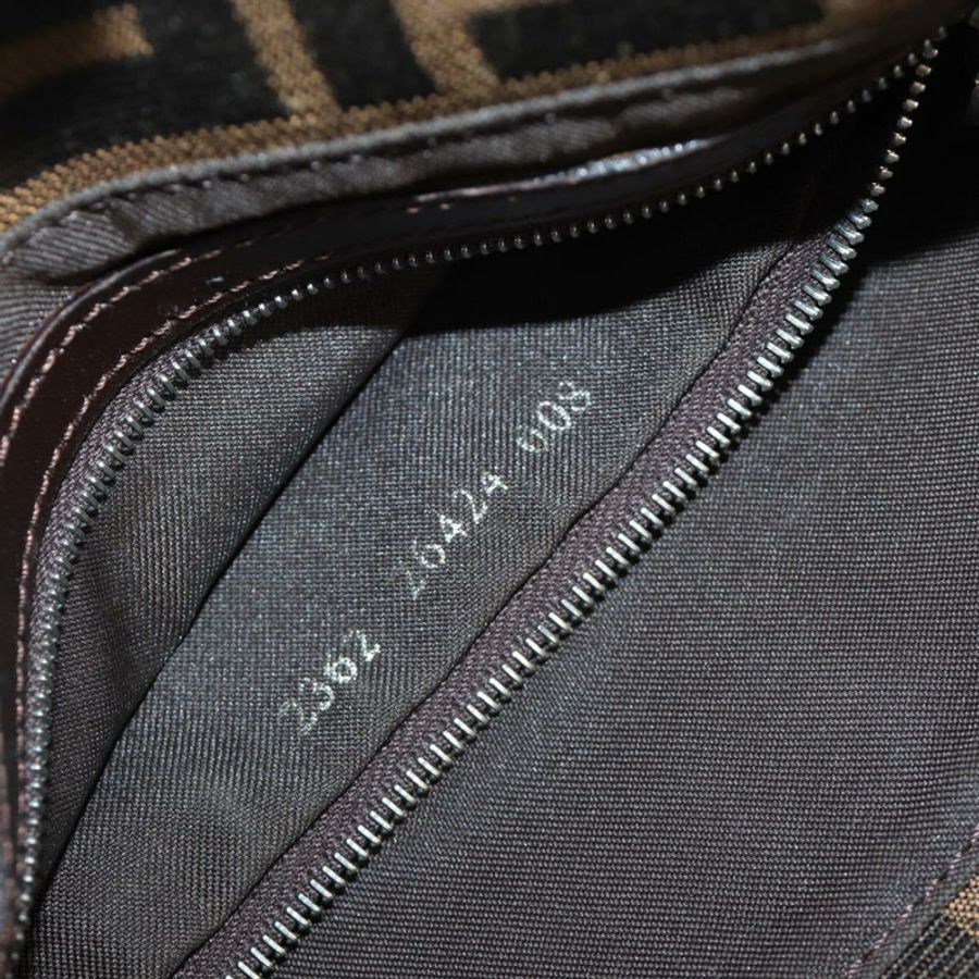 【日本直送】FENDI Zucca帆布Mamma Baguette單肩包 黑色棕色 正品 189121SV-10