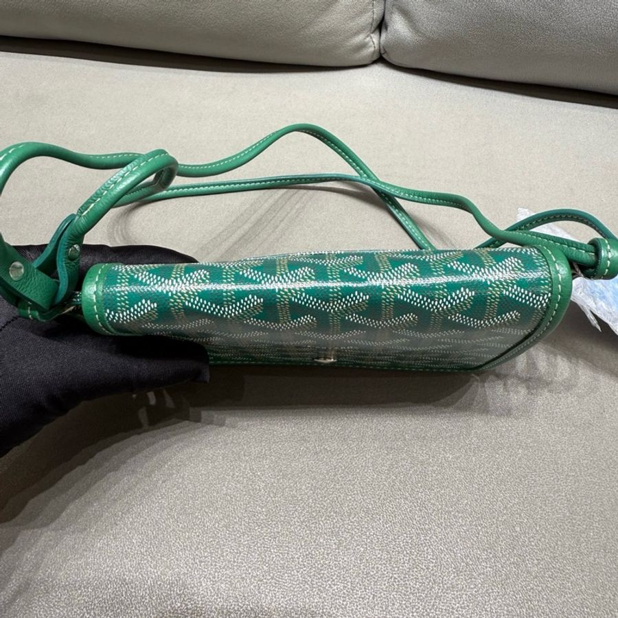 💚 Goyard戈雅plumet信封包 斜背包 綠色銀扣-5