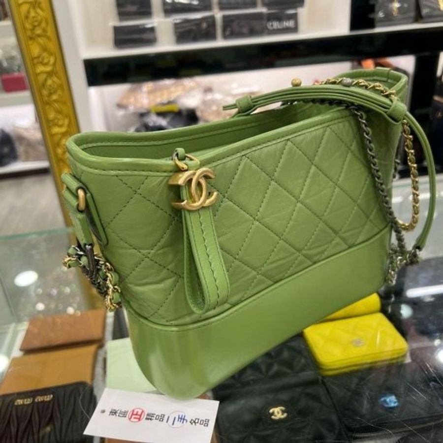 東區正精品㊣CHANEL 23C 香奈兒牛油果綠色牛皮金銀雙色皮穿鍊帶新款流浪包肩背包斜背包小款 RZ6516-1
