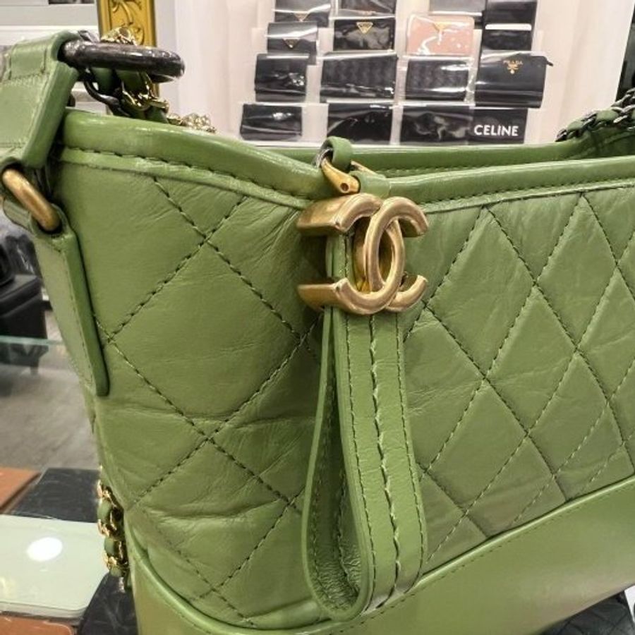 東區正精品㊣CHANEL 23C 香奈兒牛油果綠色牛皮金銀雙色皮穿鍊帶新款流浪包肩背包斜背包小款 RZ6516-2