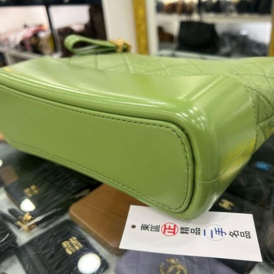 東區正精品㊣CHANEL 23C 香奈兒牛油果綠色牛皮金銀雙色皮穿鍊帶新款流浪包肩背包斜背包小款 RZ6516-6