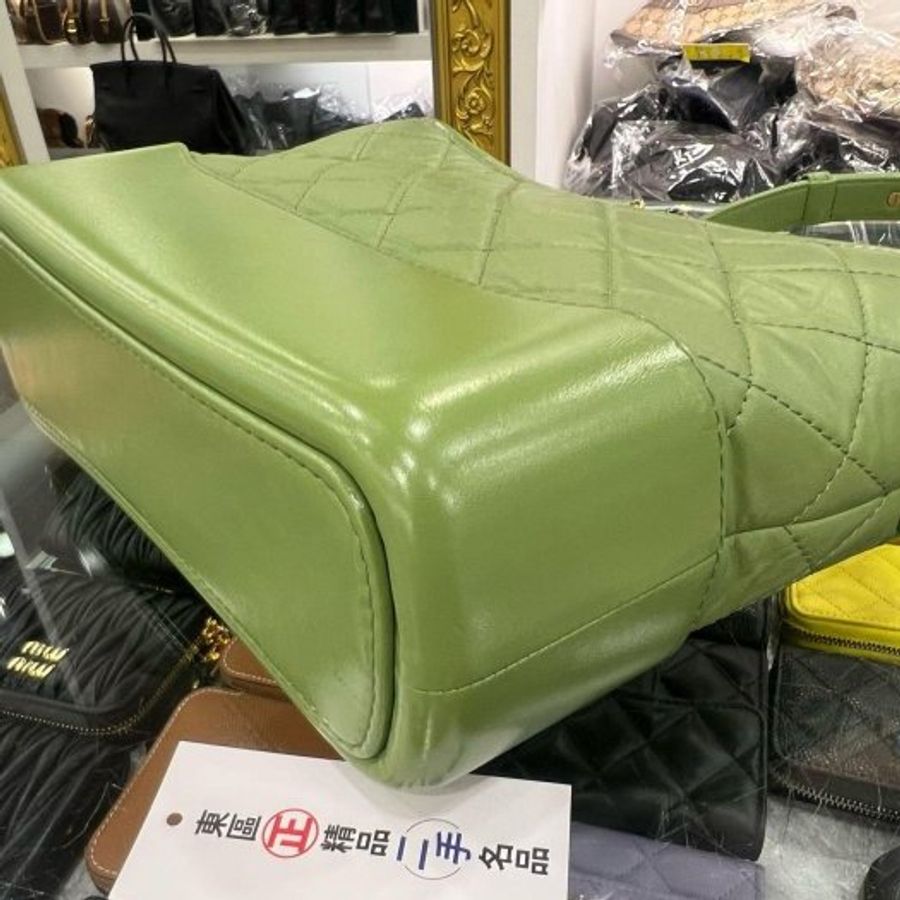 東區正精品㊣CHANEL 23C 香奈兒牛油果綠色牛皮金銀雙色皮穿鍊帶新款流浪包肩背包斜背包小款 RZ6516-9