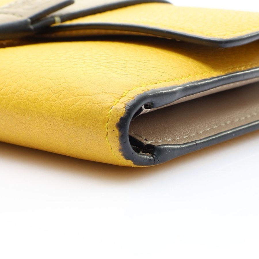 Trifold 扣式 短夾 黃色牛皮【LOEWE 羅威】 C660TR2X01-9