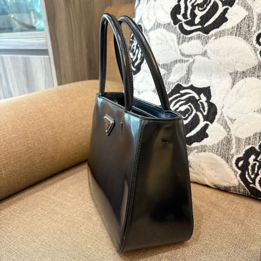 PRADA 三角標誌亮面皮革二合一手提包-2