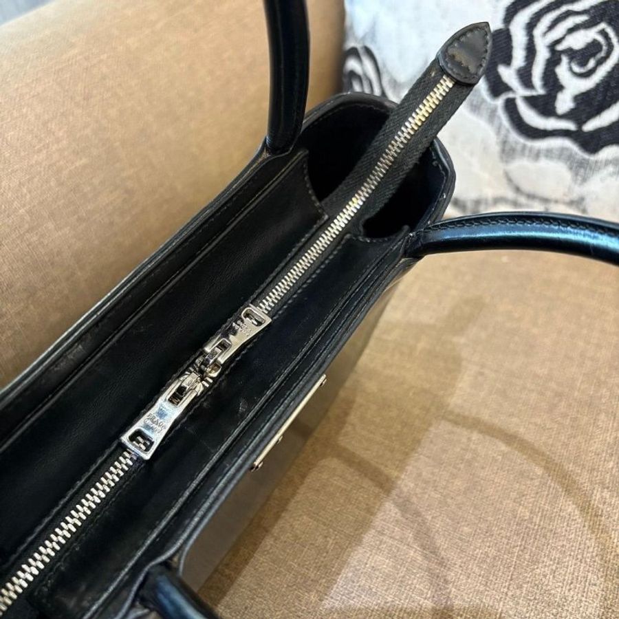 PRADA 三角標誌亮面皮革二合一手提包-4