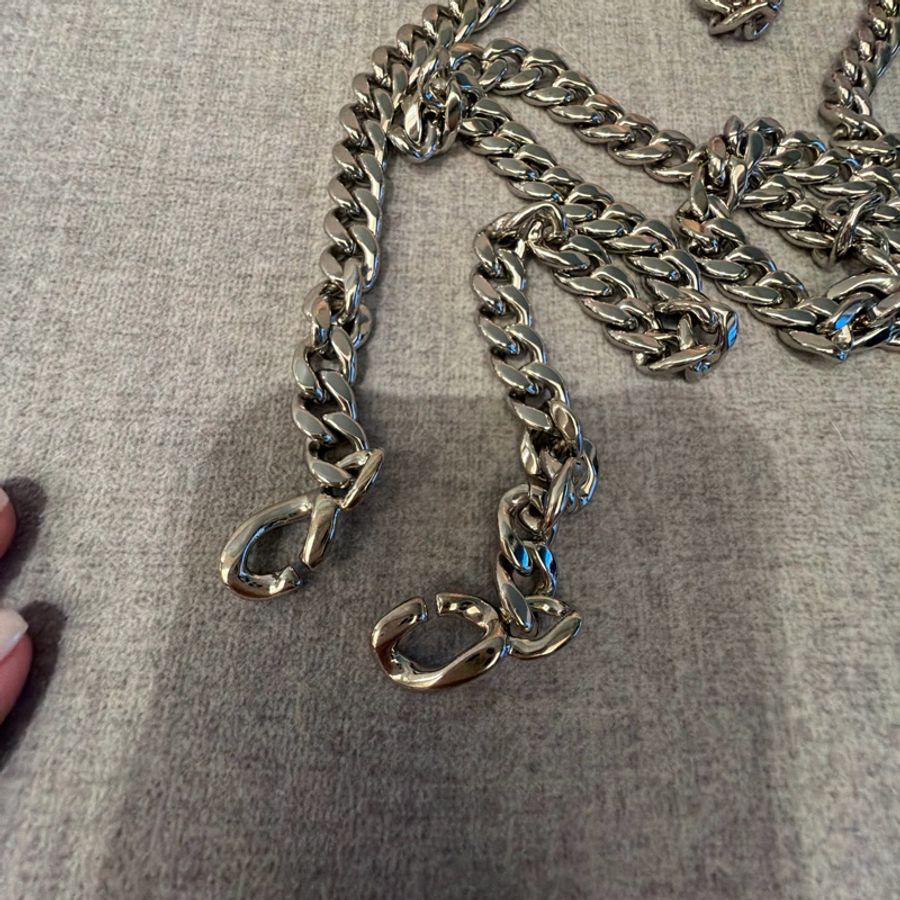 CHANEL 黑銀鏈包-18