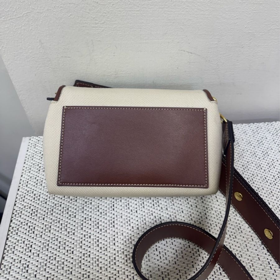 BURBERRY經典帆布拼咖小信封包-1