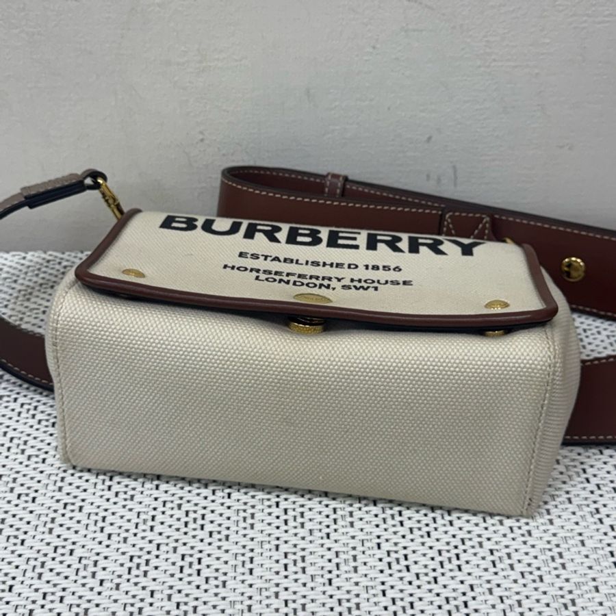 BURBERRY經典帆布拼咖小信封包-9