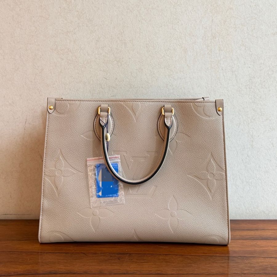 LV 大象灰onthego中號，M45607，芯片，邊角有補色-1