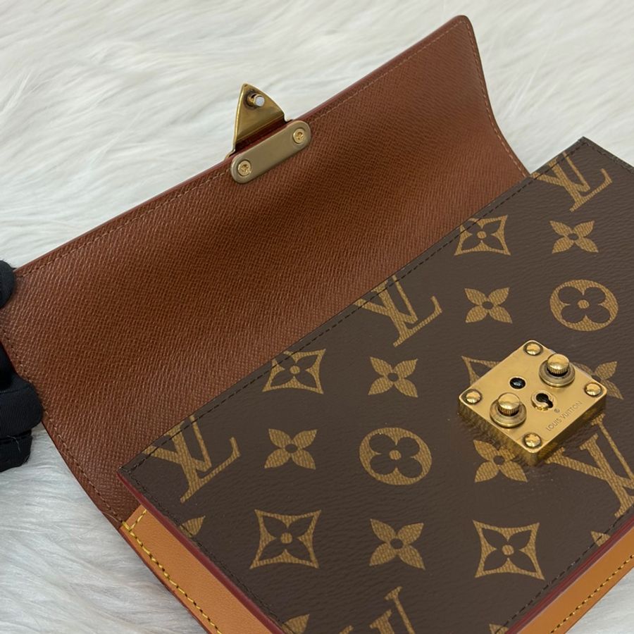 LV M68549 S LOCK 老花金扣皮帶腰包 腰帶90cm 霹靂包 麻將包-21