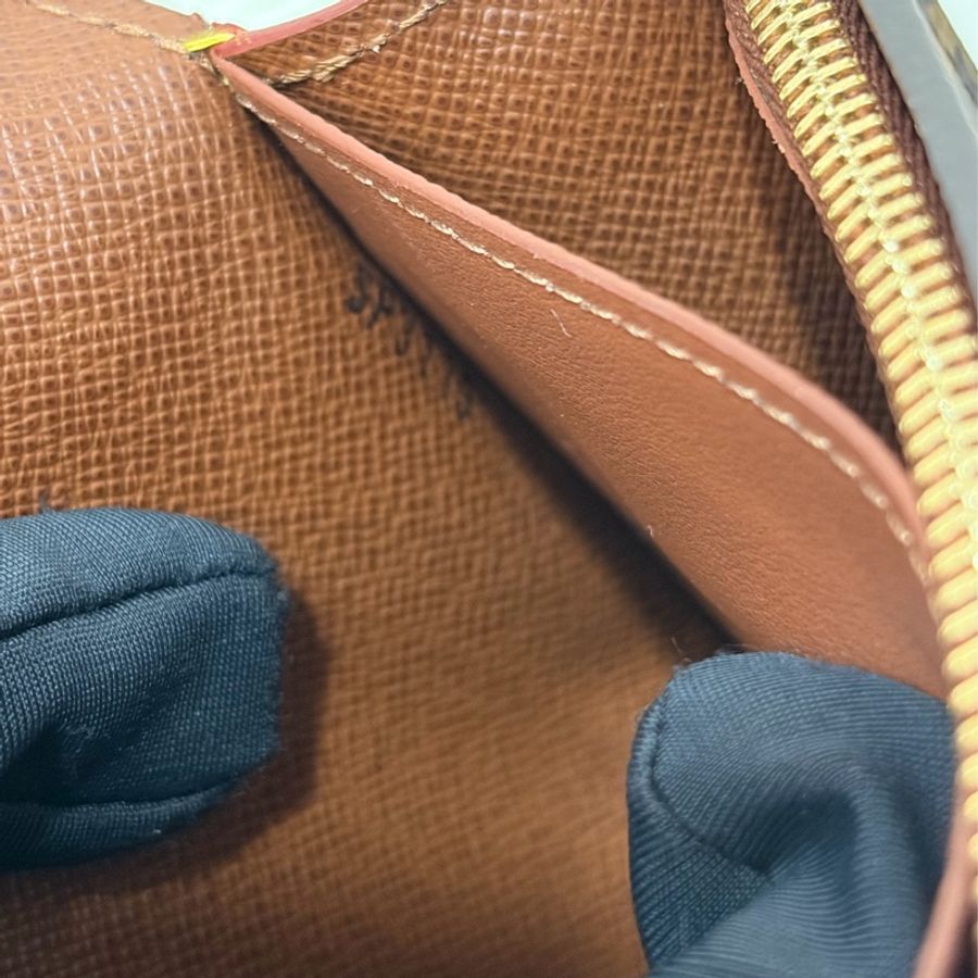 LV M68549 S LOCK 老花金扣皮帶腰包 腰帶90cm 霹靂包 麻將包-35
