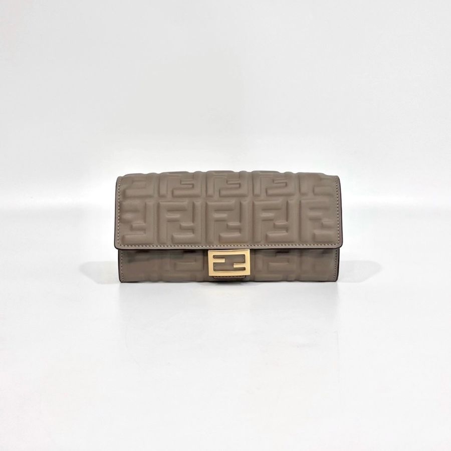 Fendi 灰色納帕小羊皮配飾woc-7
