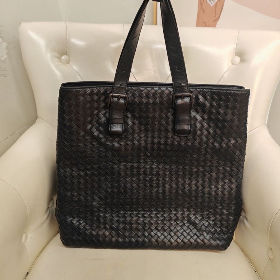 葆蝶家/Bottega Veneta BV黑色編織槍漆扣手提包 尺寸:38*36*15-0