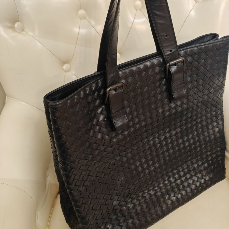 葆蝶家/Bottega Veneta BV黑色編織槍漆扣手提包 尺寸:38*36*15-1