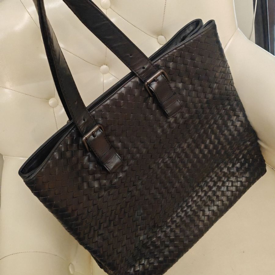 葆蝶家/Bottega Veneta BV黑色編織槍漆扣手提包 尺寸:38*36*15-2
